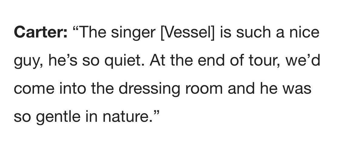sapphiresavi0ur's tweet image. My favorite genre of interview is when people are asked about vessel from sleep token and they absolutely brag about him