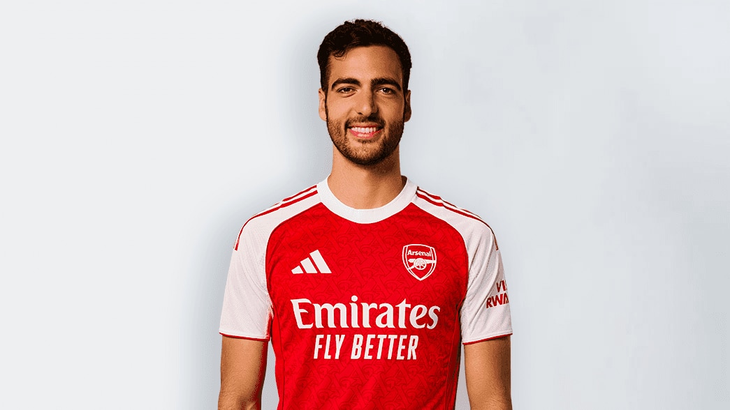Modscot33's tweet image. Something is telling me that when we have a direct free kick from the right we should try this guy. I have a feeling his left foot will be very dangerous in those situations. We need to explore that idea.