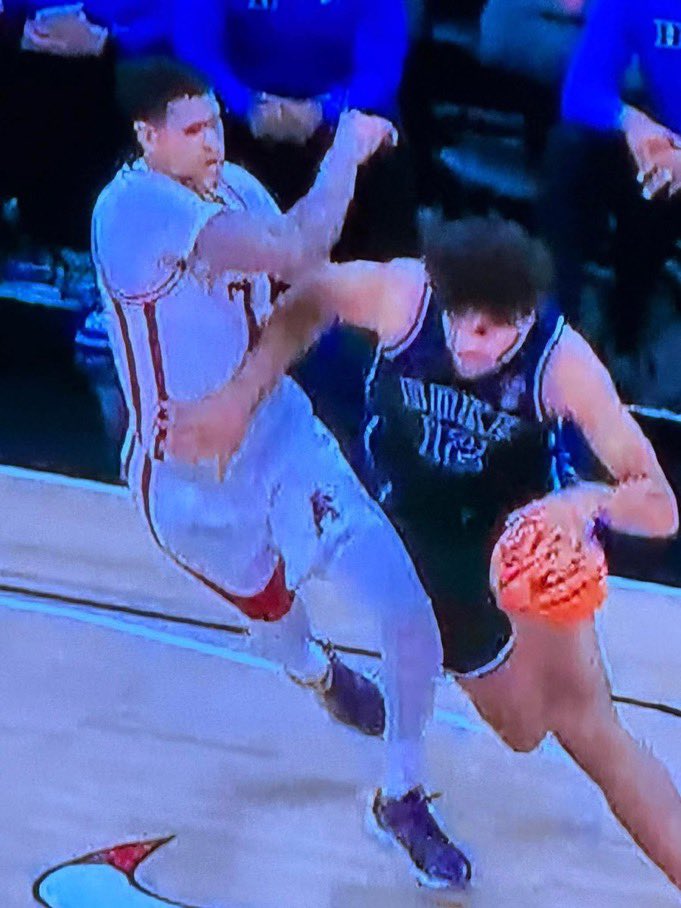 OKCHog1's tweet image. Nope we were saying hook because that’s all this cheater does, enjoy losing in the ncca tournament whenever referees don’t kiss y’all’s ass