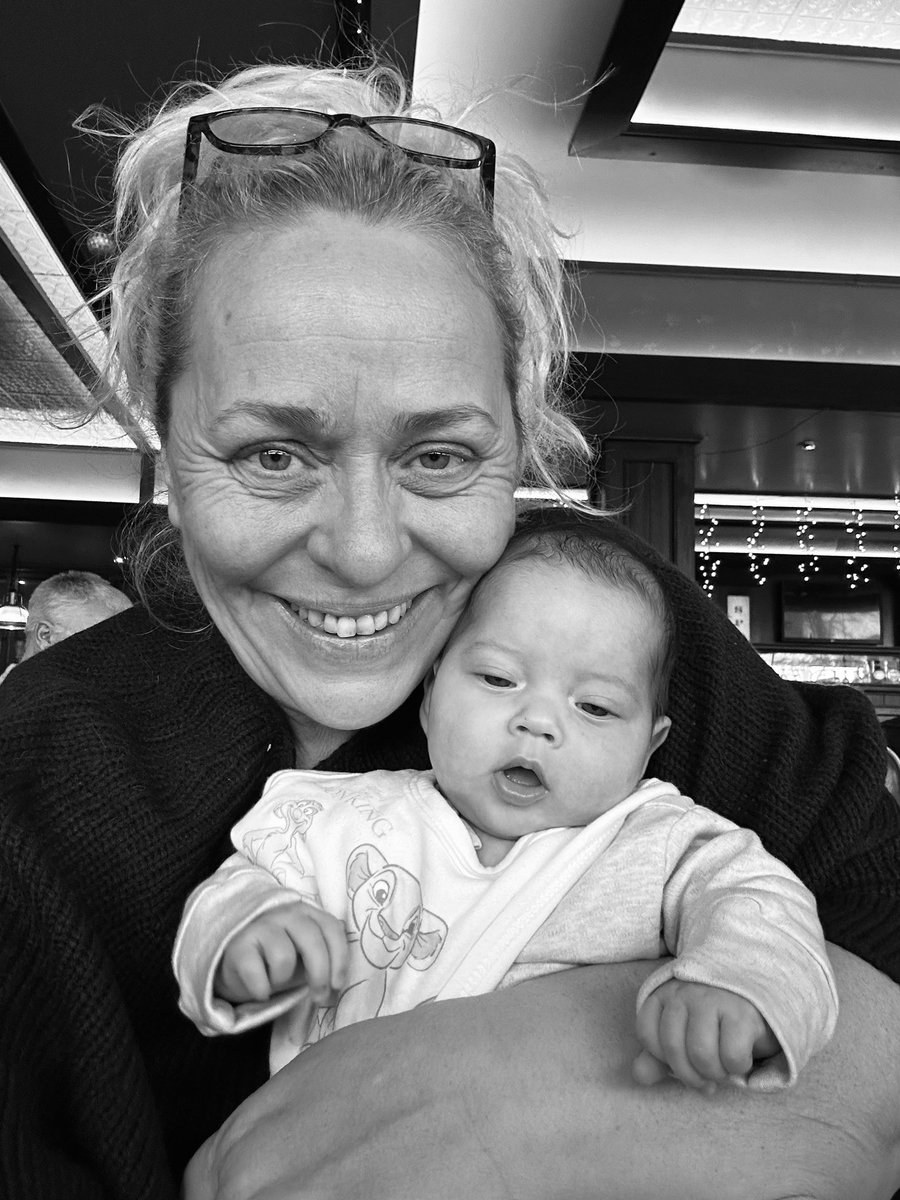 DdayGeek's tweet photo. I love these girls sooooo much #granddaughter #twins https://t.co/0wchj2FPLi