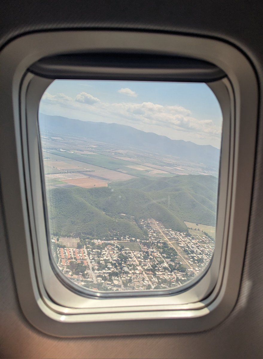 femmenart's tweet image. this will genuinely never get old. what a crazy human experience