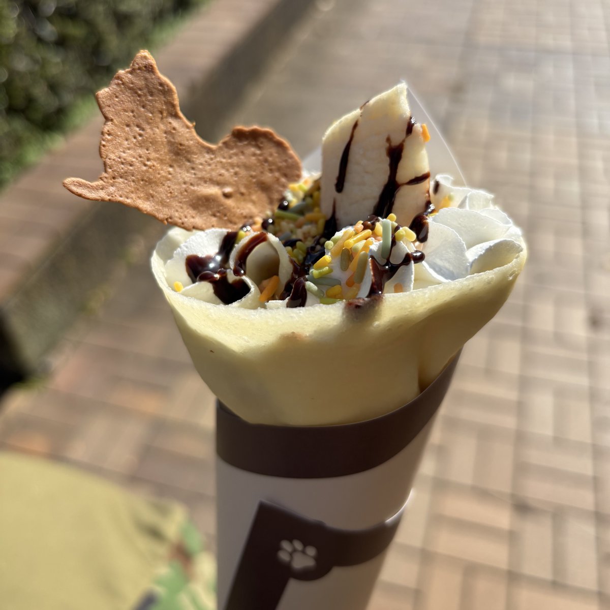 おかずクレープを食べてみたいなと毎回思うけど結局頼むのはチョコバナナ現象