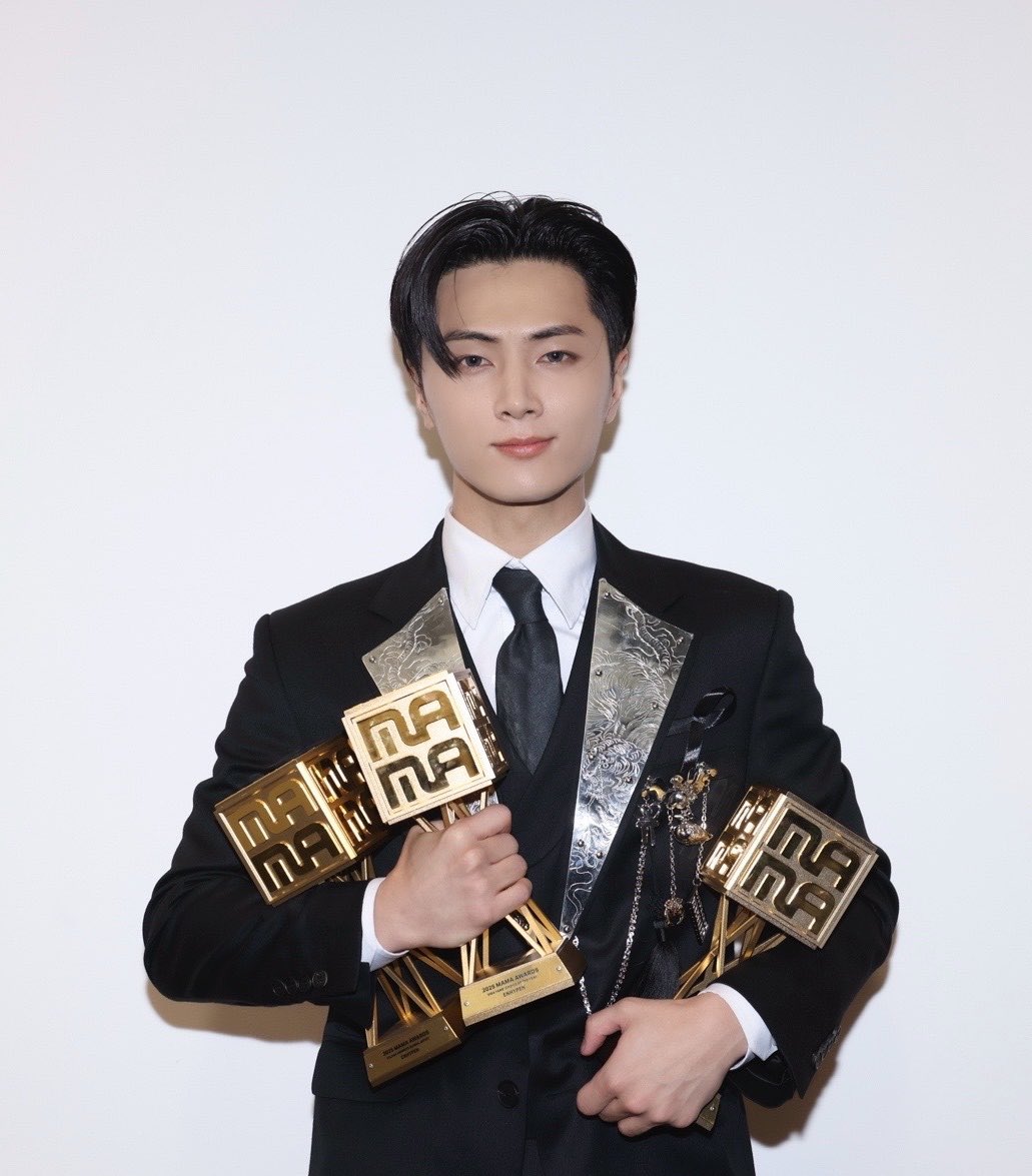 silentstarsnk2's tweet image. JAY WORDS TOUCHED EVERY SINGLE PART OF MY HEART🥹🥹🥹

“Since last night, I’ve been lost in so many thoughts and ended up spending a long, long night. Thanks to all of you ENGENE this reality still feels like a dream to the point where I’m afraid that if someone wakes me up it…