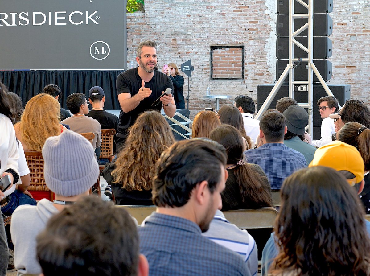 ¡La H vivió con éxito la Semana de Innovación!💡

Después de 4 días hoy finaliza CTRL+H, con un encuentro magistral donde estudiantes, emprendedores y líderes tech compartieron ideas que están moviendo a nuestra ciudad hacia el futuro. 

Con las conferencias de Ignacio Mendívil