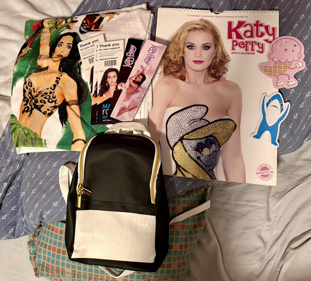#KATYCATS!!!!!!!!!! Here’s what I’m selling from my KP Collection (for now)… it’s tough to get rid of stuff! 🤣 I thought I’d have a bunch more. 🤦‍♀️🤷🏼‍♀️🤦‍♀️ Get at me if you’re interested in anything you see here. ☺️