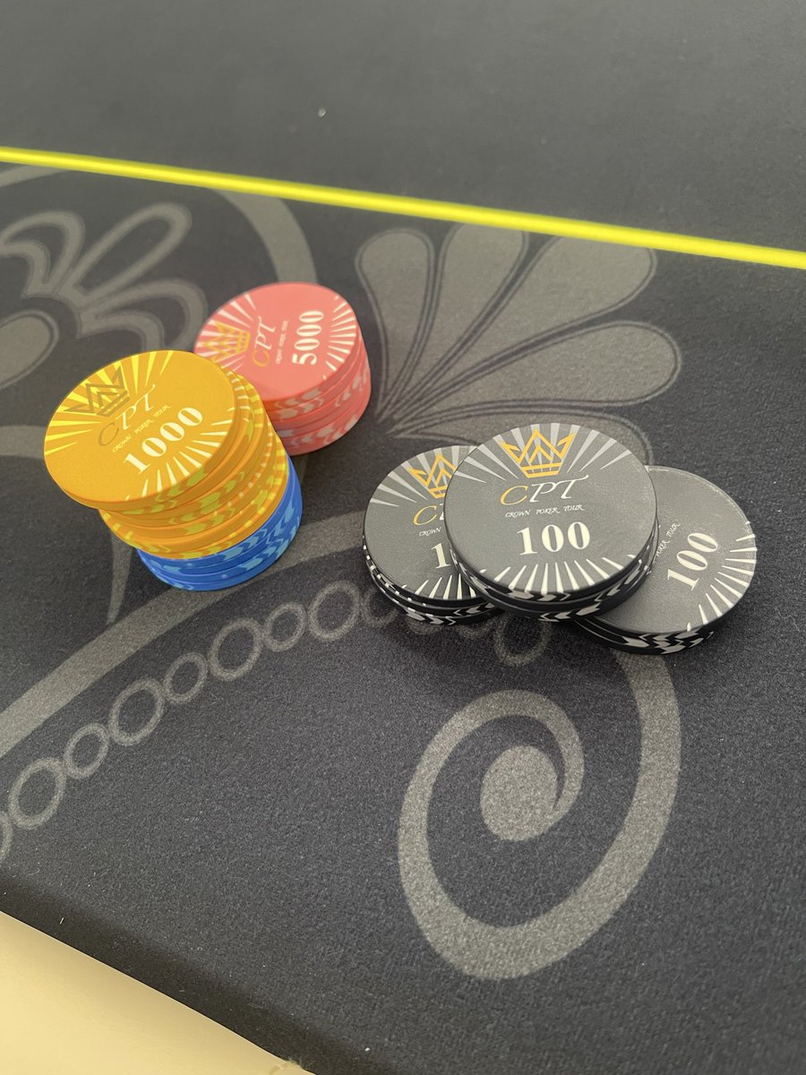 徳島で
アハーン(๑¯∀¯๑)