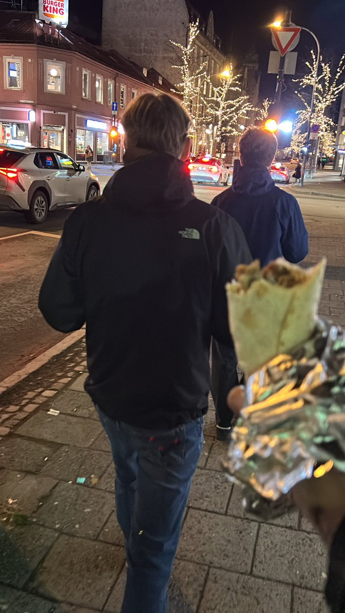 Kebab i TRD holder ikke opp til Drammensk standard! Forferdelige greier.