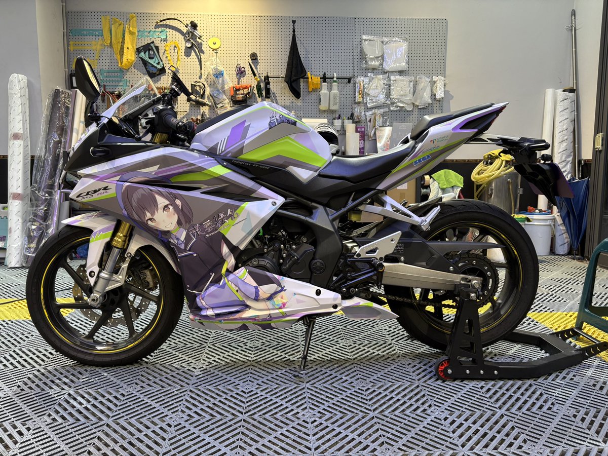 39kHz's tweet image. 我的痛車終於完成啦🥹非常感謝～

十幾年前種下的夢想種子，如今終於開花結果了😇

感謝
@cloba377 老師
@mnbvcxz3349 老師
@akina_mochi_ 老師
@nama__ss 老師（無法聯繫，在LOGO旁標上出處，希望老師平安😔
星創藝文創 阿仁老闆

沒有你們就沒有這輛美麗的車車🥰