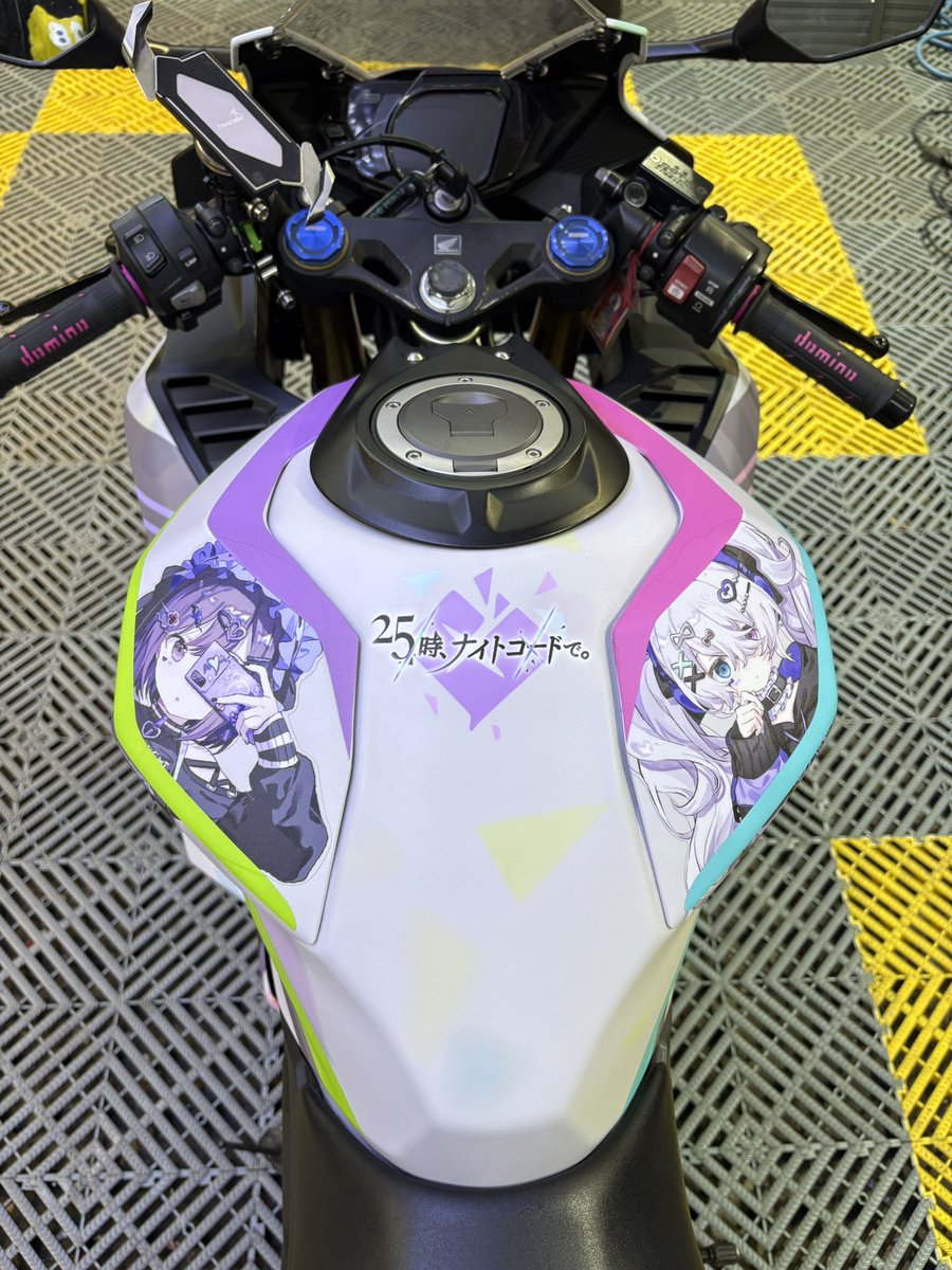 39kHz's tweet image. 我的痛車終於完成啦🥹非常感謝～

十幾年前種下的夢想種子，如今終於開花結果了😇

感謝
@cloba377 老師
@mnbvcxz3349 老師
@akina_mochi_ 老師
@nama__ss 老師（無法聯繫，在LOGO旁標上出處，希望老師平安😔
星創藝文創 阿仁老闆

沒有你們就沒有這輛美麗的車車🥰