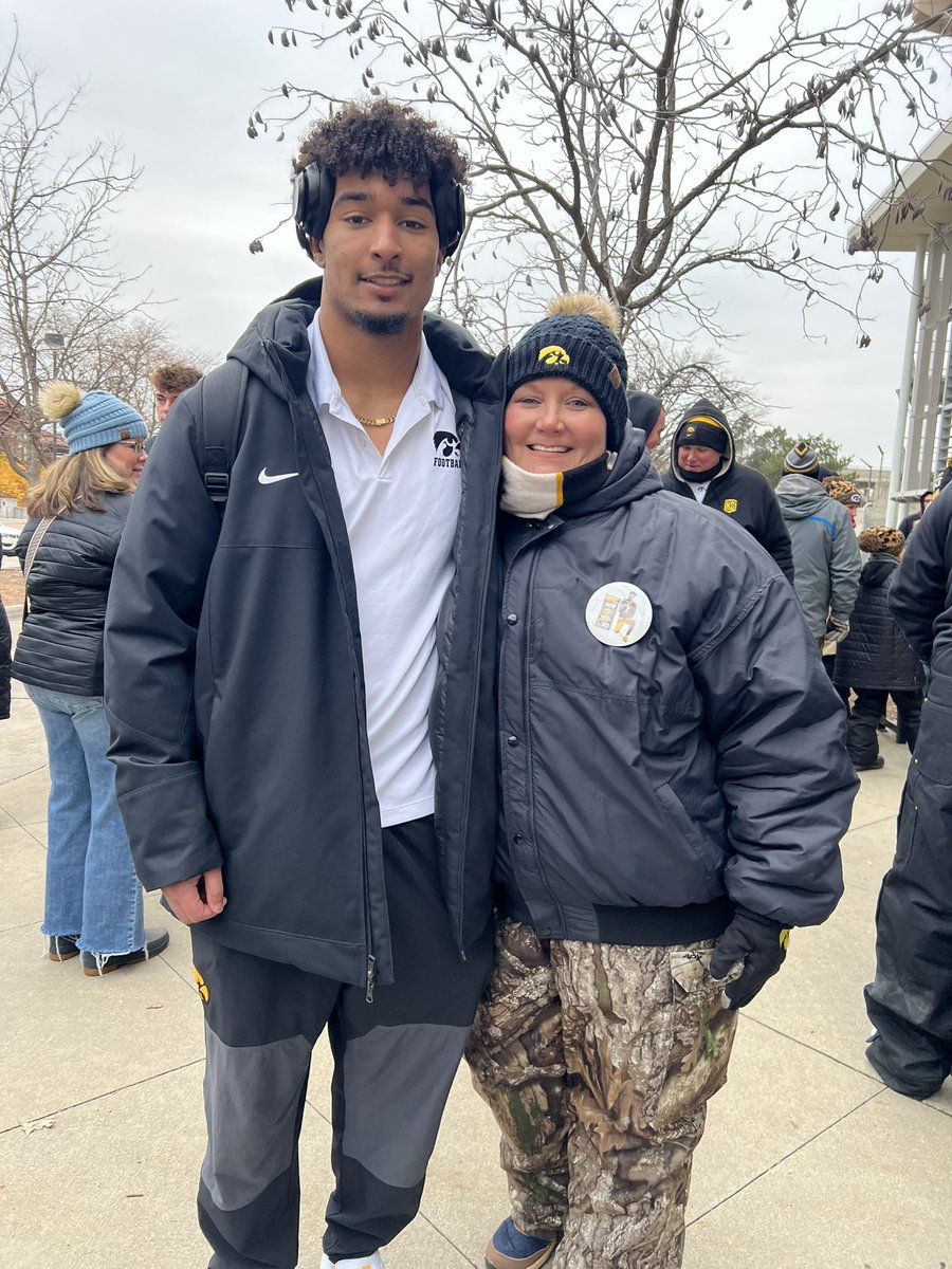 That’s a BIG Win!  My Hawkeye! 
💛🖤☝🏽
<a href="/xaviernwankpa01/">Xavier “X” Nwankpa</a>