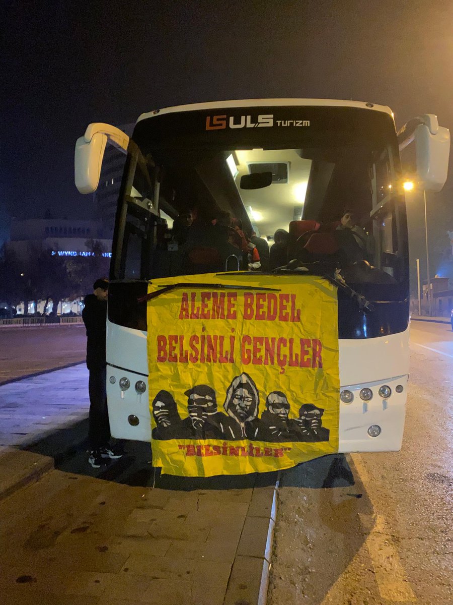 Dik tut Başını sen , Hiç bir zaman Eğme Biz gelecez senle , Gittiğin HerYere!
<a href="/KayserisporFK/">Zecorner Kayserispor</a> <a href="/KapaliKale/">KK</a>