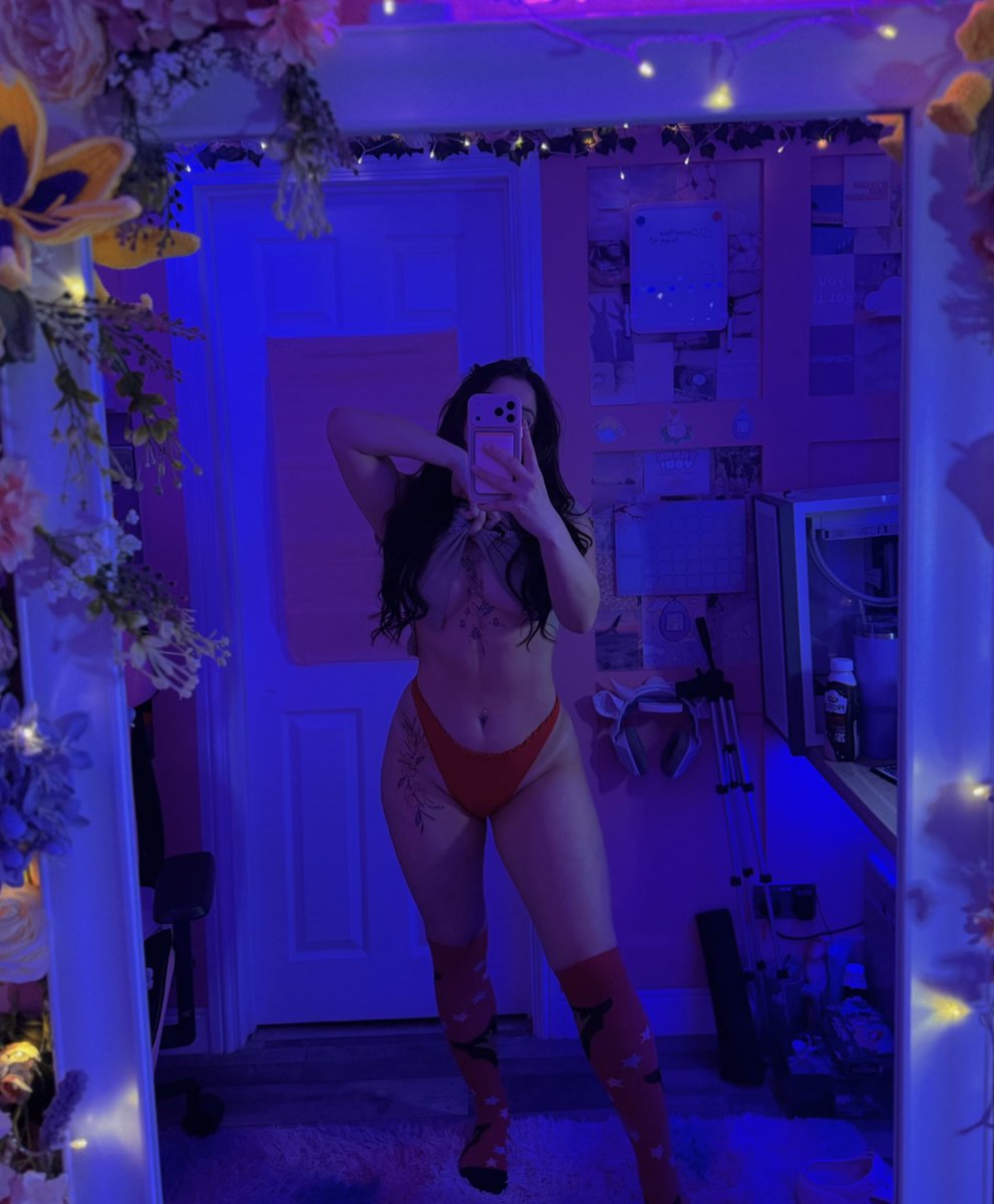 OFFICIAL Athena Aryn (AKA GIZMO) tweet media