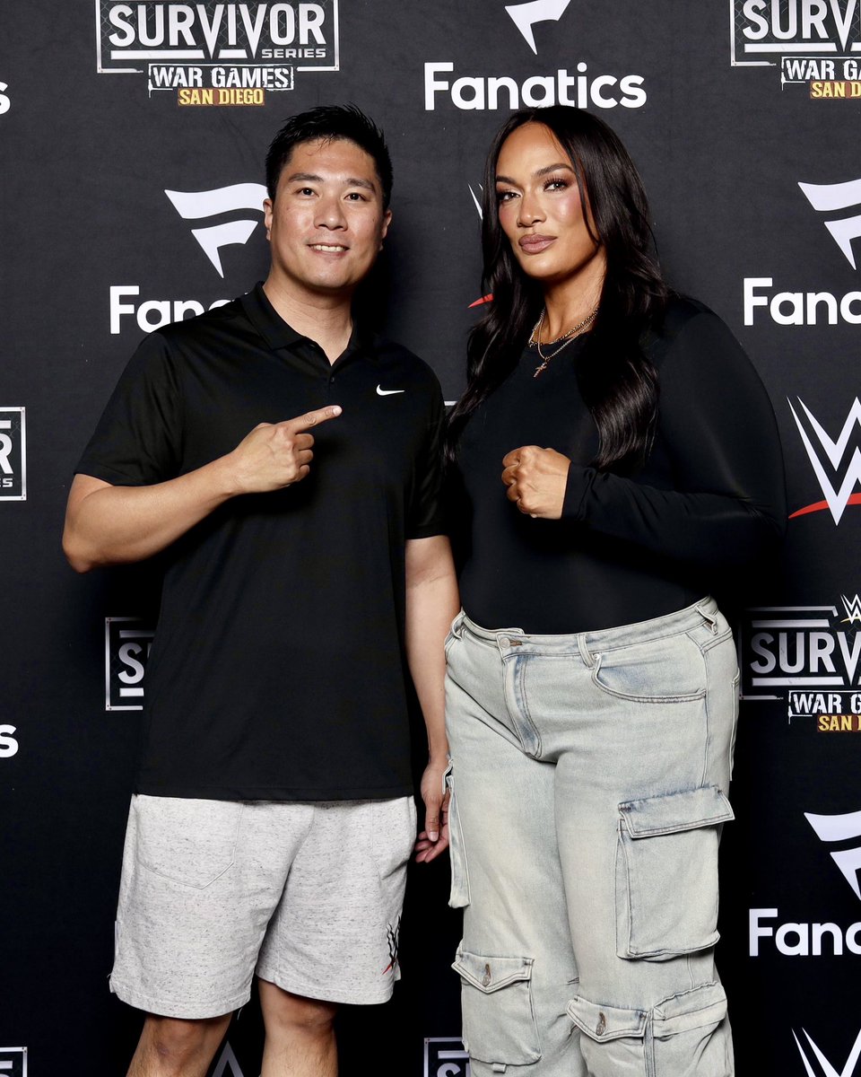 maishane's tweet photo. Nia Jax https://t.co/EVKzF0UewF