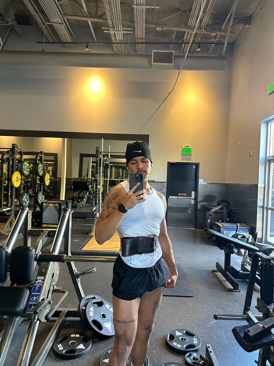 Adventure_papi's tweet image. Feel good, look great