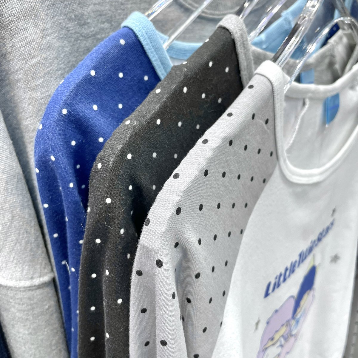 SHIBUYA109NET's tweet image. ウィッシュコア好き必見☁️🌙˖ ࣪⊹

LITTLE TWIN STARS × SPINNSの
コラボアイテムがかわいすぎたꔛ🩷🩵⟡.*

︎︎︎ ✔︎ 7F SPINNS

⁦@spinns_com⁩