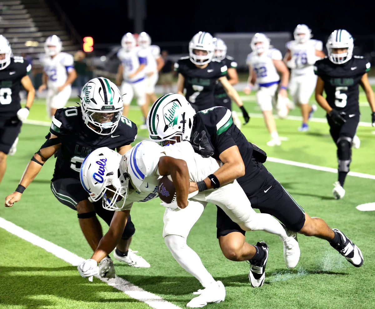 DavidCruz404's tweet photo. Senior year has come to an end and I am ready to take it to the next level.
Coaches get you a play maker that is willing to work and play wherever you need💪

currently hold 2 offers at saftey.

@LulingEaglesFB 
Recruiting Coach -@CoachGillisCHS https://t.co/qZighzn4L6