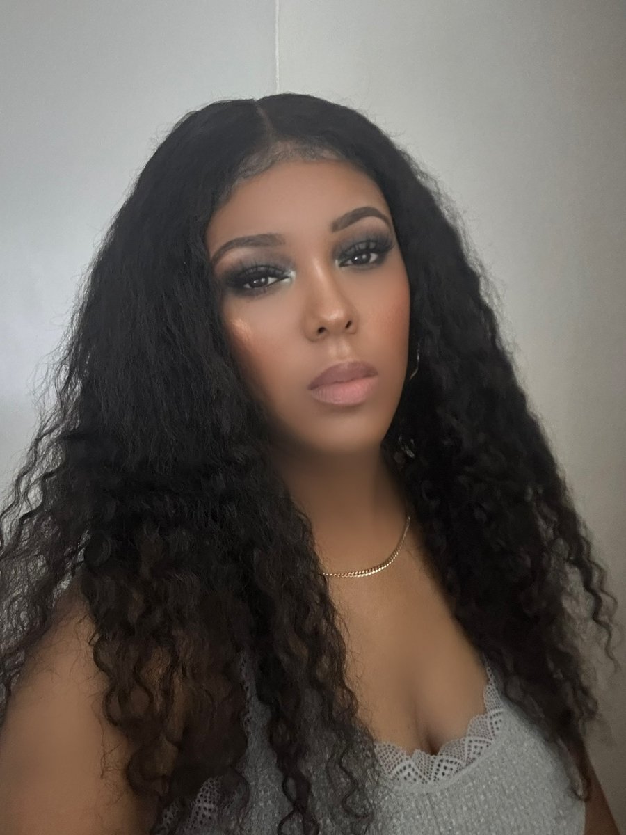 goddess4ever1's tweet image. Makeup tutorial for this Stunning Sapphire Smoke Eyeshadow Look is up on my YouTube channel.Make sure to check it out.Also don’t forget to subscribe,like, comment &amp;amp; share. youtu.be/QUpwxoMq464?si…

#glam #MakeupTutorial #fyp #eyes #eyeshadow #makeuplooks  #eyeshadow #smokeyeye