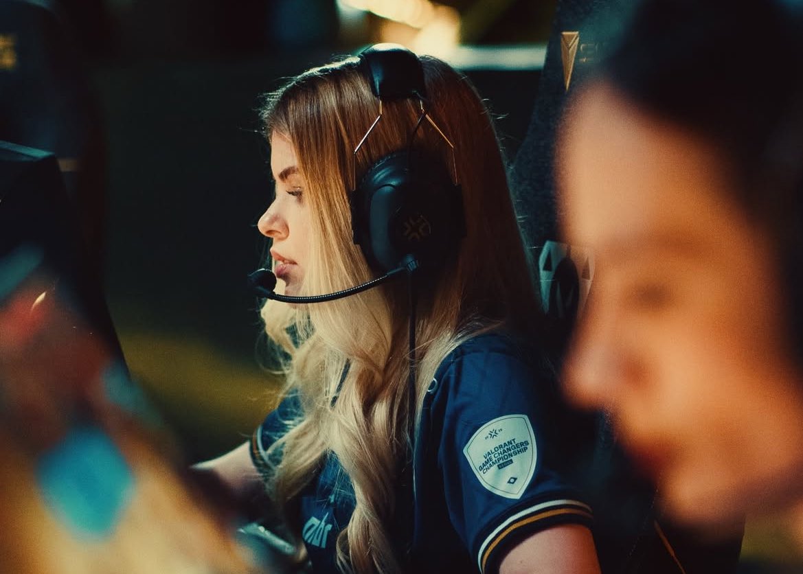 aspaszinho's tweet photo. i love my mibr girlies <3 https://t.co/83p9fn2Cfb