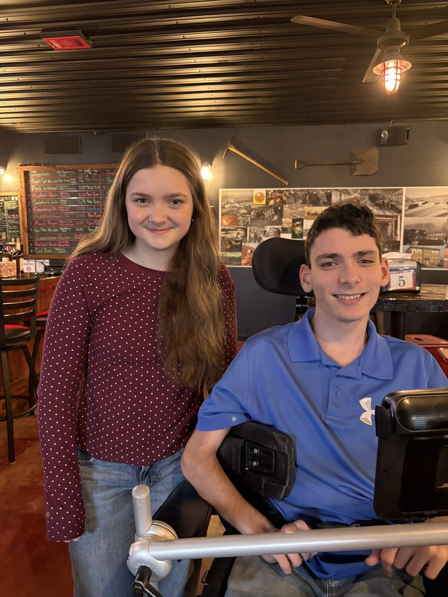 Kimmy J 🖤💛🖤💛 tweet media