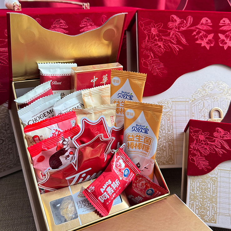 jialanpackage's tweet image. 💥Luxury gifts, exquisite packaging: Jialan Package 2025 New French Court Style Premium Velvet Wedding Gift Box - Customization 
✅MOQ: 500pcs in stock, 1000pcs provide logo printing
🌐Video website: jialanpackage.com
📲WhatsApp/WeChat: +8613291593639
#weddingboxes