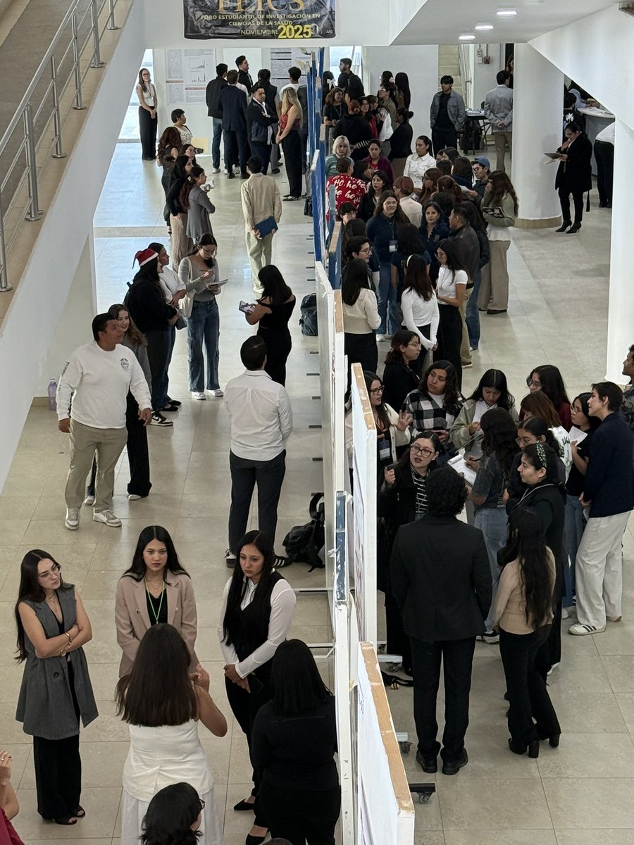 DoctorAlvarez's tweet photo. Ayer se llevó a cabo el 3er Foro de Estudiantes en Investigación de Ciencias de la Salud, organizado en conjunto con el Cuerpo Académico de Biomedicina Traslacional y la Maestría en Investigación Clínica. Con participación de estudiantes de pregrado y posgrado. https://t.co/6PitkLODWe
