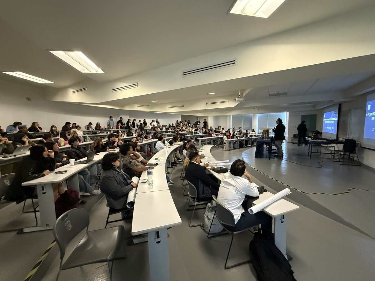 DoctorAlvarez's tweet photo. Ayer se llevó a cabo el 3er Foro de Estudiantes en Investigación de Ciencias de la Salud, organizado en conjunto con el Cuerpo Académico de Biomedicina Traslacional y la Maestría en Investigación Clínica. Con participación de estudiantes de pregrado y posgrado. https://t.co/6PitkLODWe