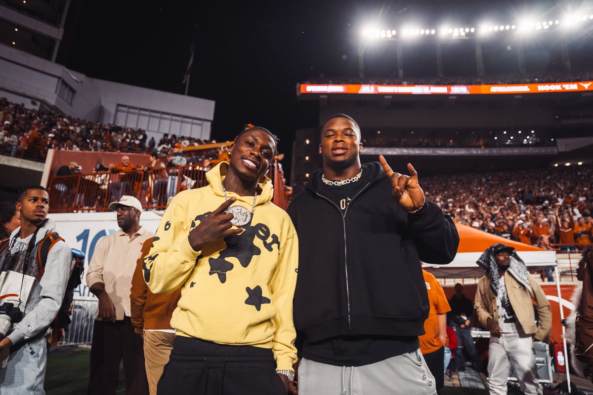 Texas Football tweet media