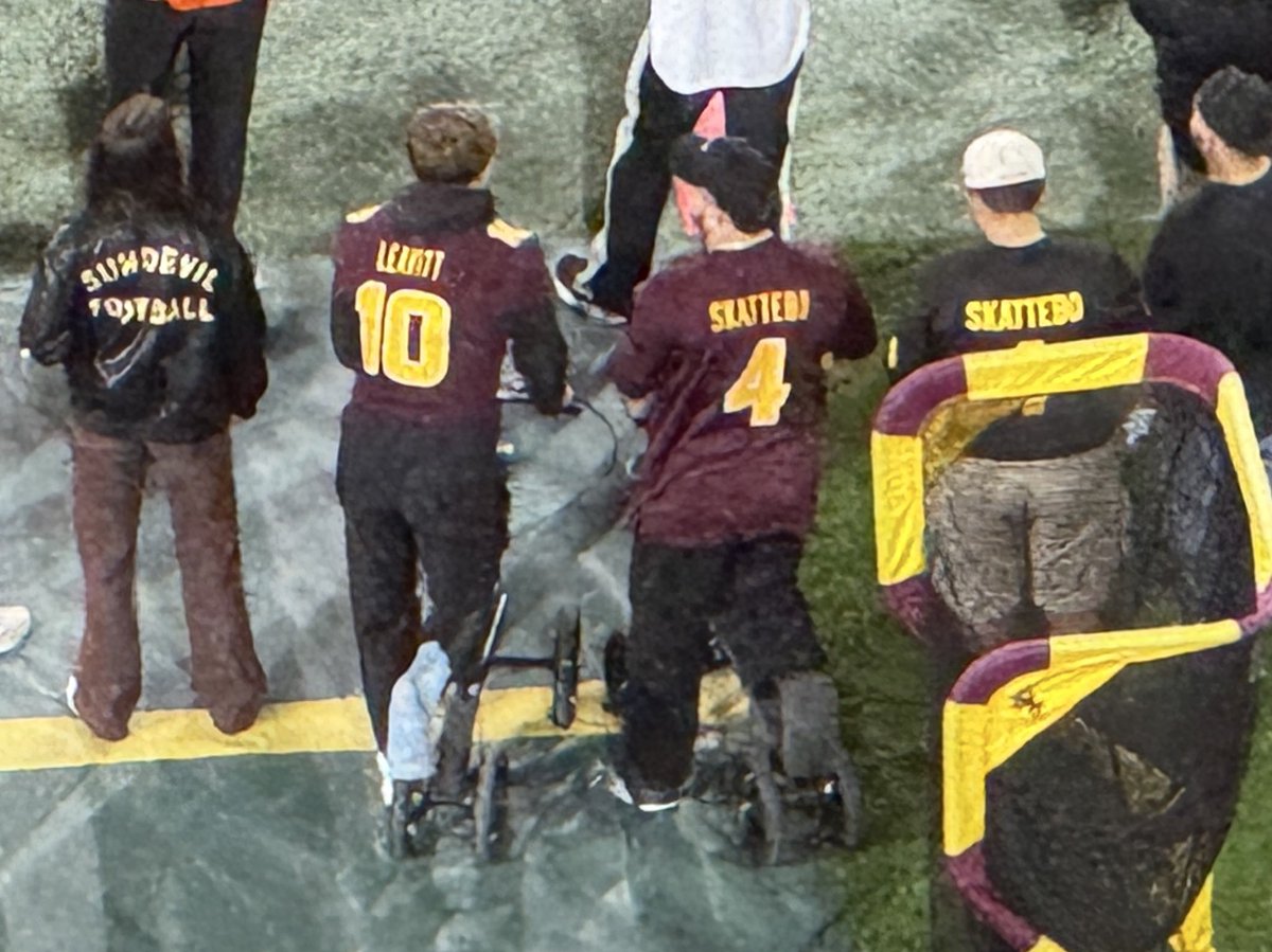 BDenny29's tweet photo. Scooter buddies https://t.co/DbnoEkbpq2