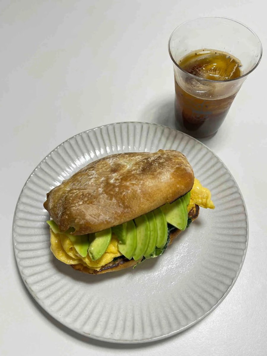 Metrdw's tweet image. 自己嘗試做的早餐😝