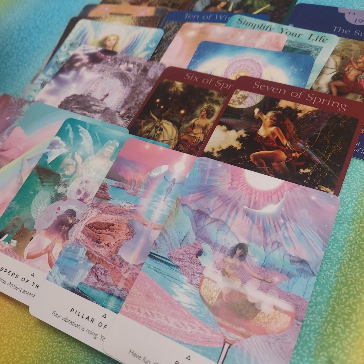 starlightamy's tweet photo. ひっさしぶりにバチバチのスピリチュアルな方🥹🌌💗
(ご本人様あまり自覚なしのケース)
ご先祖さまがすげかった✨

自分を護る方法、浄化の方法をお伝えしました🍀

故郷の仲間に会えたみたいな感覚でとても楽しくお話できたのがよかったな〜🥰 https://t.co/2RnmEyMpTD