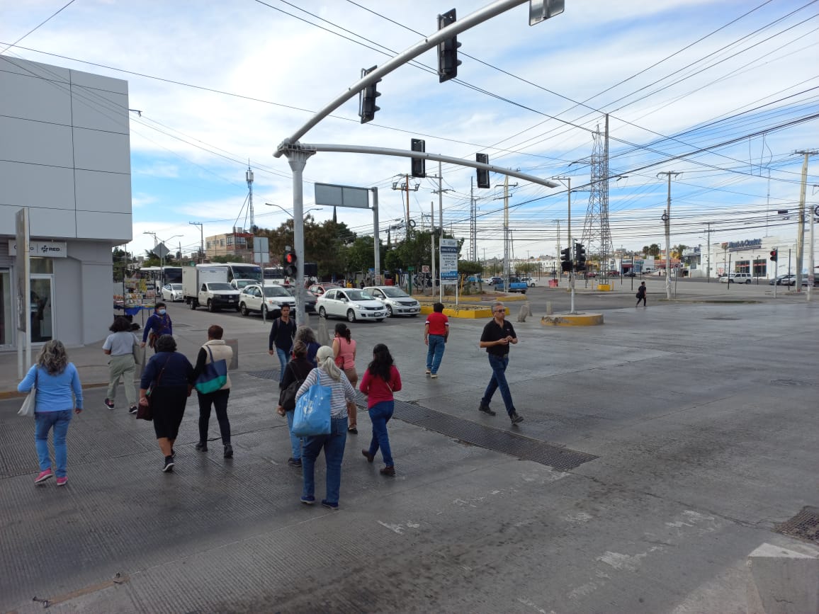 🚸No ceder el paso a peatones puede costar hasta 9 mil pesos en Querétaro 🚨

En Querétaro, no respetar la preferencia de paso a peatones y ciclistas es la principal causa de siniestros viales con víctimas mortales. 🛑⚠️

Infórmate aquí 👉wp.me/p8iMZT-10re

#SeguridadVial