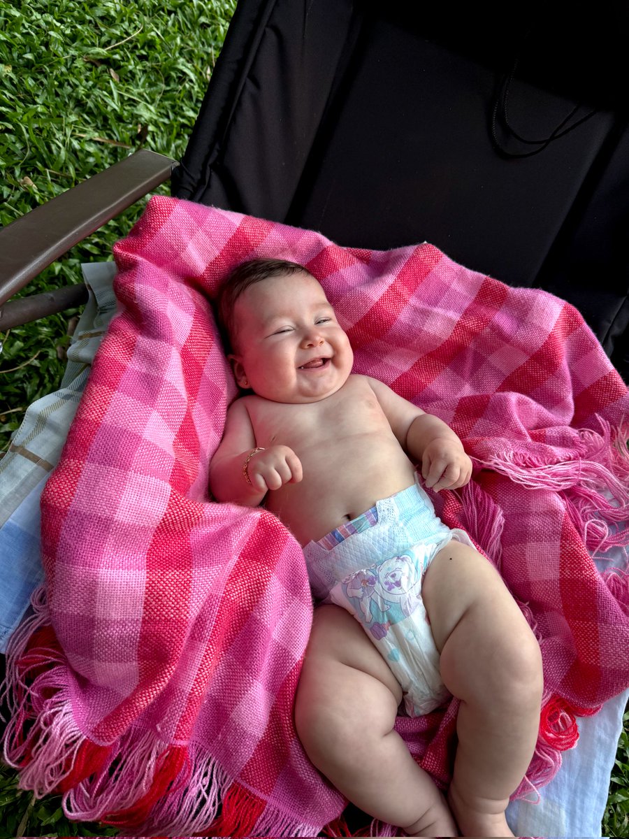 KDZG2's tweet photo. Mía, y todo mi amor es tuyo princesa de la mami 💓 https://t.co/4XP2Wdf10o