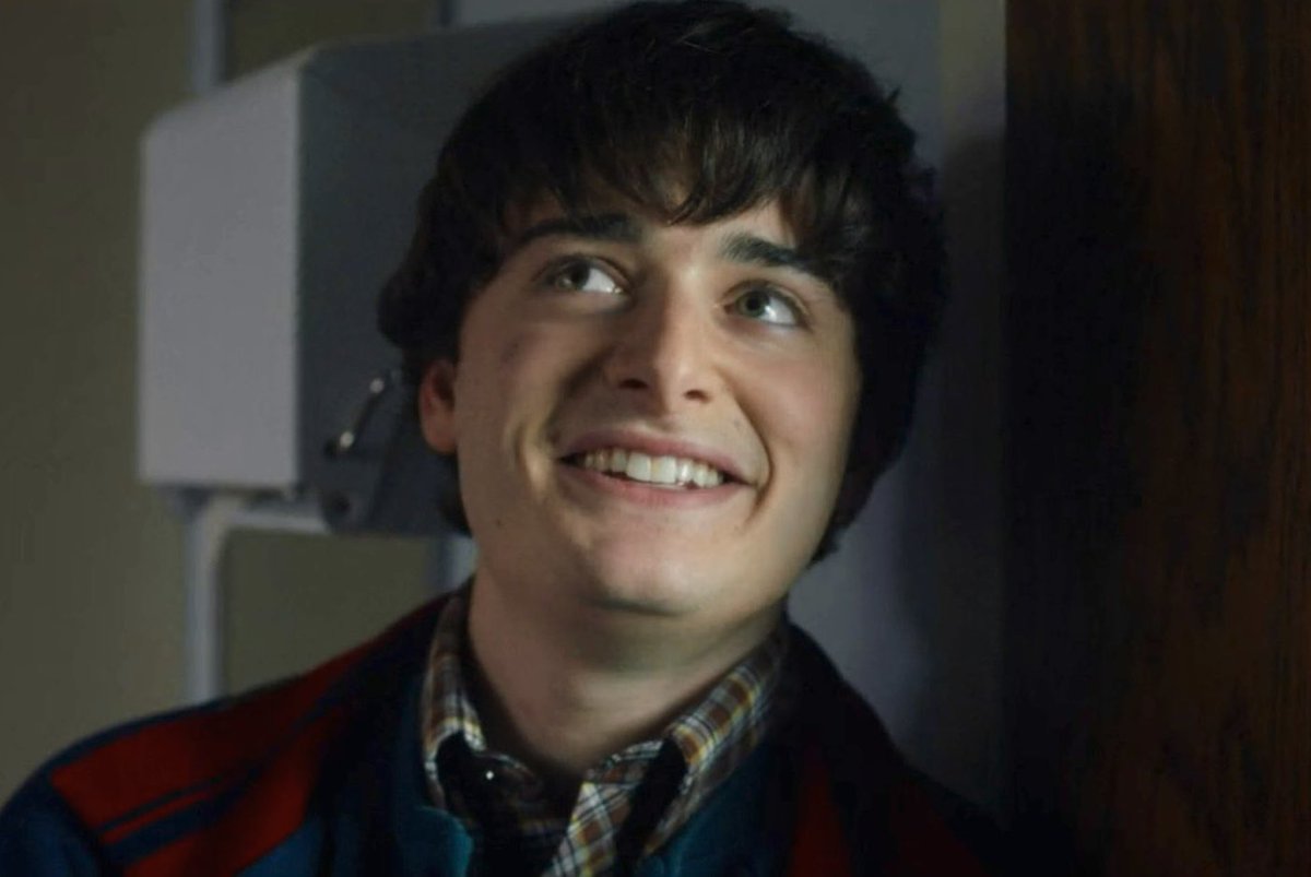 byersgate's tweet image. never thought the season we’d see will smile the most would be season 5 and this was only volume 1 😭😭