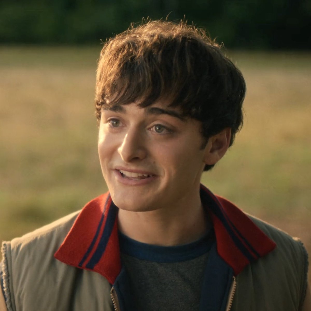 byersgate's tweet image. never thought the season we’d see will smile the most would be season 5 and this was only volume 1 😭😭