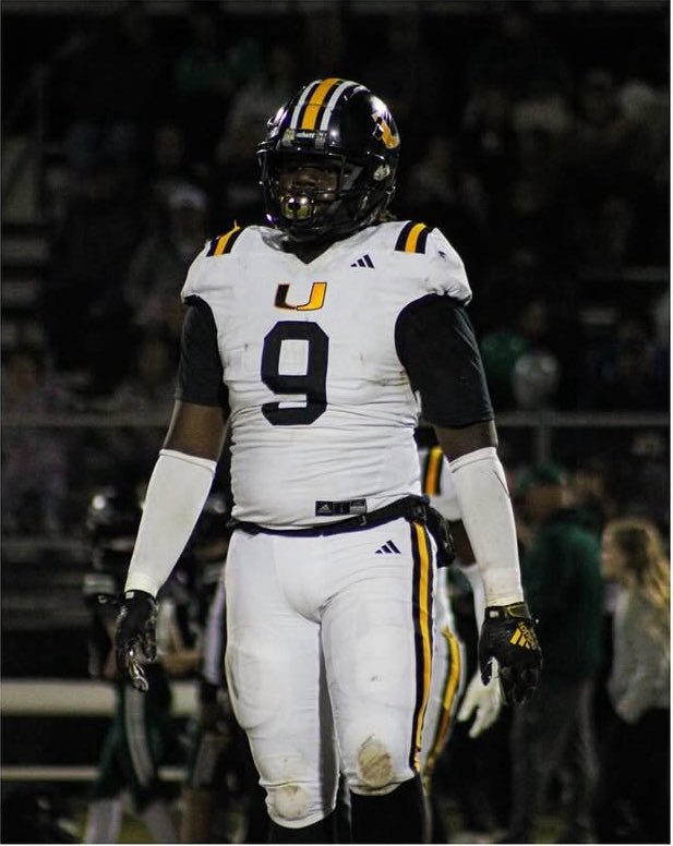 THE_D1Dre's tweet photo. AGTG🙏🏾  100% committed 🏡‼️ 
New journey same goal❗️9️⃣k continue!.

Jeremiah 29:11
For I know the plans I have for you,” declares the Lord, “plans to prosper you and not to harm you, plans to give you hope and a future. @JWren87 @CoachCJ_Johnson @CoachWood_HCC https://t.co/hIlNQ5oeCv