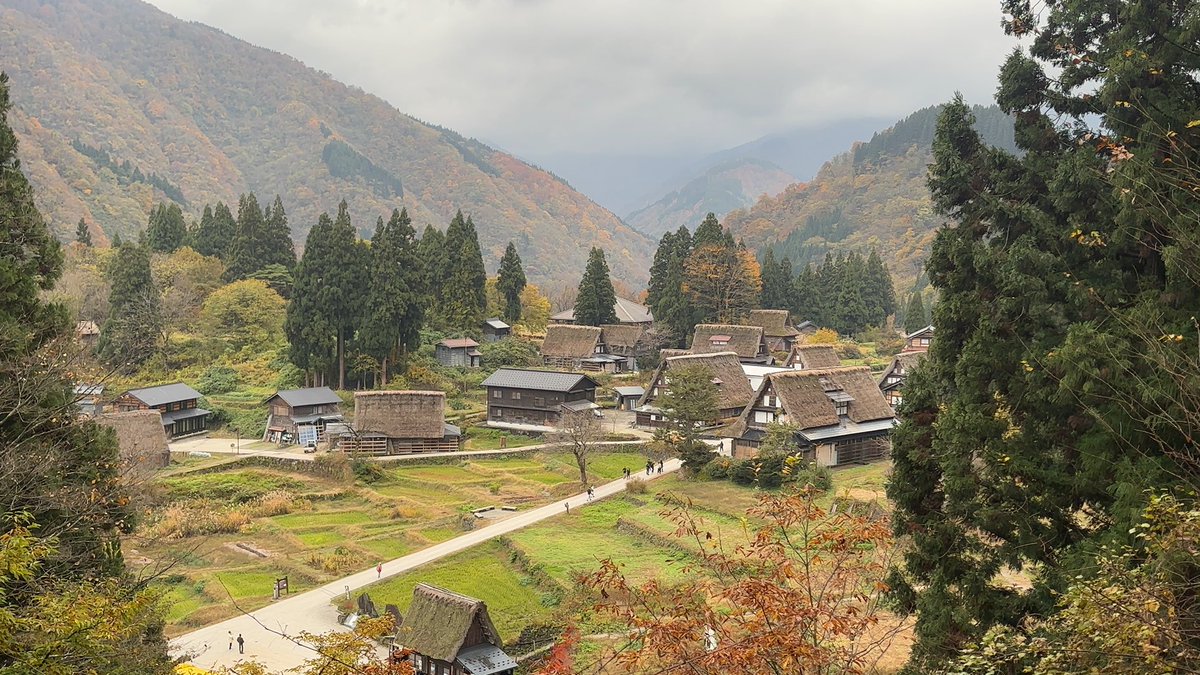 mowyano's tweet photo. 白川郷へ行った後、1年ぶりに富山へ行った。南砺市の五箇山、相倉と菅沼の合掌造り集落。
 
https://t.co/4RaeSrR2XB 
#世界遺産 #富山の遊び場
#白川郷・五箇山の合掌造り集落 #合掌造り https://t.co/TJK4LZUIHE
