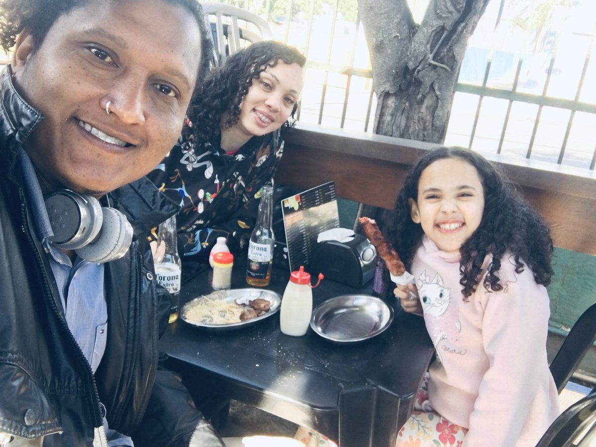 marleym58's tweet photo. Ellas son unas de las cosas más lindas que me han pasado en la vida. No basta una foto para representar lo que significan para mi, solo Dios sabe la verdad. El mundo les golpeará pero la Palabra será la fortaleza de sus almas...que mi Padre las ilumine.
Kathleen &amp; Surya. https://t.co/ccvzeIgzhW