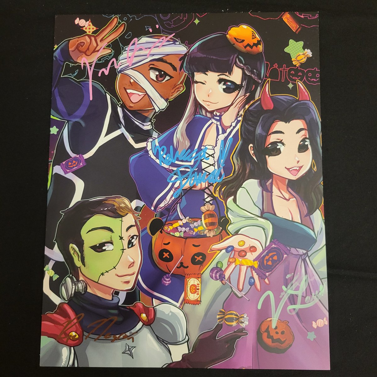 Doing one last Legends Z-A tonight 9pmish CST 🎮 

And since it's Black Friday, I'll be giving away this signed print from Anime Oklahoma!