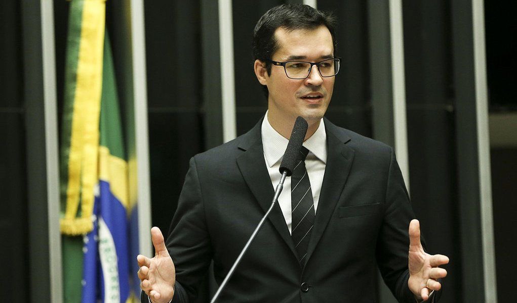 Central da Direita 🇧🇷 tweet media