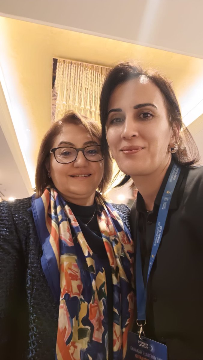 mkilicarslan552's tweet photo. Eşim ile birlikte Gaziantep Büyükşehir Belediyesi Değerli Başkanımız, Önceki Dönem Aile ve Sosyal Politikalar Bakanımız Sayın Fatma Şahin Hanım Yerel Yönetimler Başkanlığı Bölge Toplantısına katılım sağladı. https://t.co/K40A3DQHil