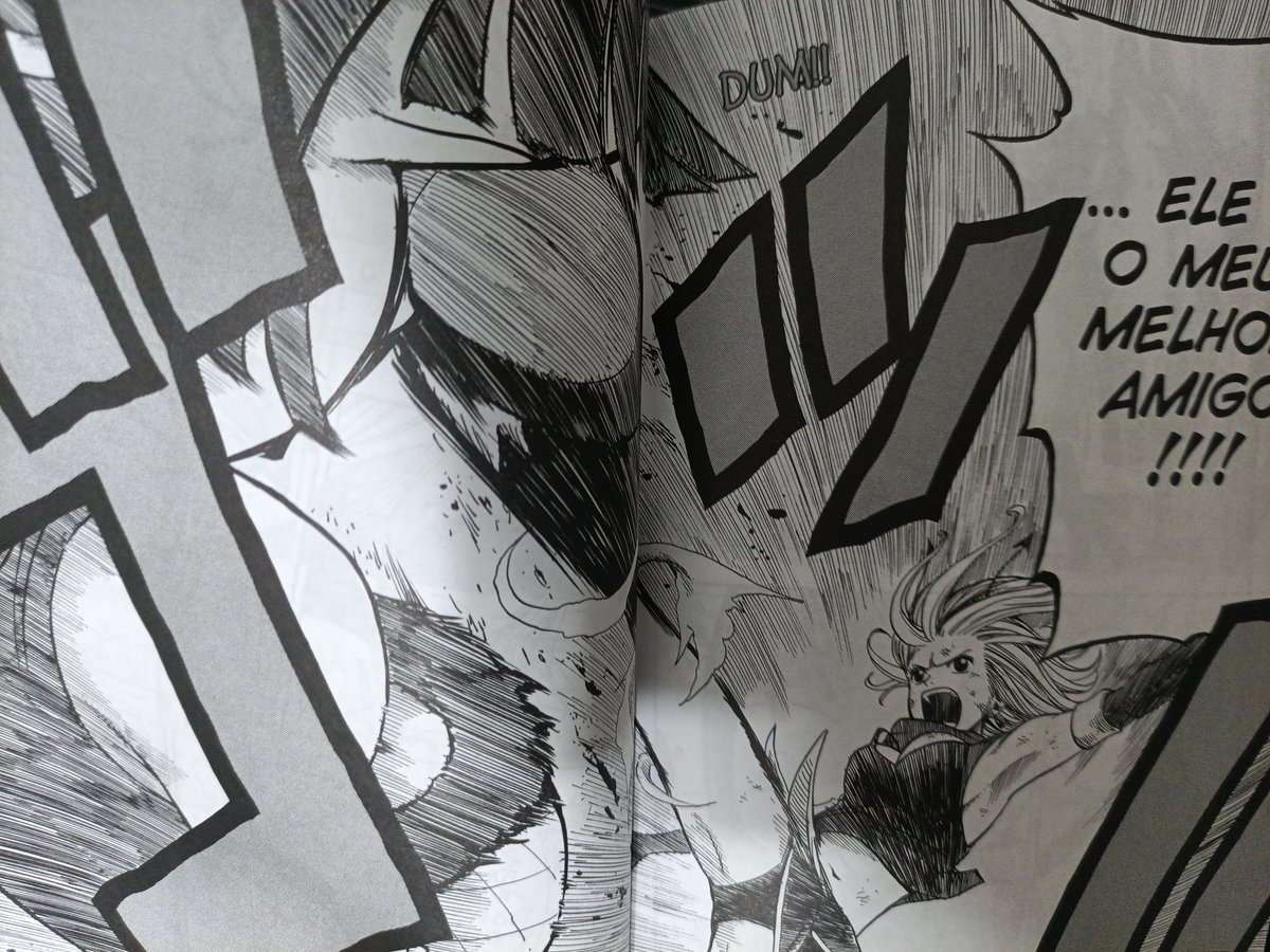 DevilKirito2's tweet image. Li Mashima-en Vol.1

A primeira história é ruinzinha, mas até o próprio Mashima fala como achou o desenho feio nela, era o começo da jornada dele.

Mas as outras histórias foram incríveis, com poucas páginas você se transforma em um parceiro dos personagens, muito divertido!