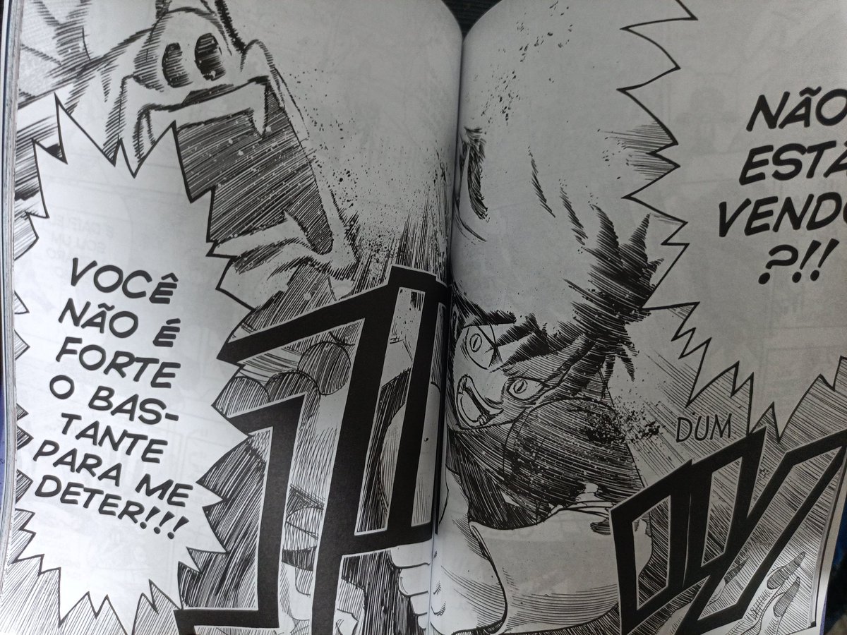 DevilKirito2's tweet image. Li Mashima-en Vol.1

A primeira história é ruinzinha, mas até o próprio Mashima fala como achou o desenho feio nela, era o começo da jornada dele.

Mas as outras histórias foram incríveis, com poucas páginas você se transforma em um parceiro dos personagens, muito divertido!