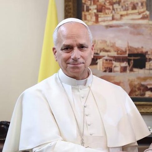 🗣️ İhsan Şenocak:

“Gazze'de soykırım yapan siyonistleri Akdeniz’deki donanmayla koruyan kilise çocuklarının baş mürebbesi Papa’dan merhamet beklemek katilde vicdan aramak gibidir. 

Papayı devlet başkanı statüsünde kabul edip, diyanet riasetini memuriyet eddetmek ise cihan