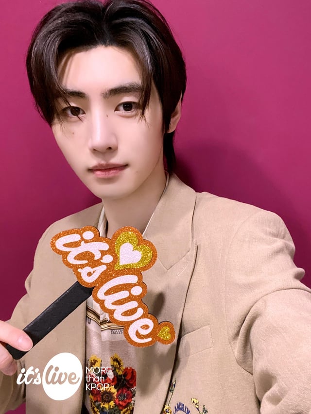 — 𝐄n𝕚g𝐦ā ˳ֹ ◌ 🍷 tweet media