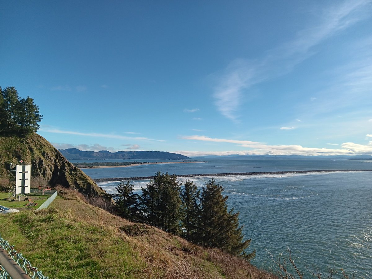 bell6049's tweet photo. Cape Disappointment State Park https://t.co/QzLFvQ9Gs1