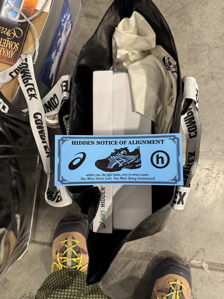 Favorite release of 2025 was the <a href="/HIDDENPPF/">HIDDEN.NY</a> Asics Gel-DS Trainer 14 Dusk! The shoes were NFS at ComplexCon and were given away if you were lucky enough to find a ticket! I heard there might be a limited online release for members soon 👀 <a href="/SoleRetriever/">Sole Retriever</a> #SoleRetriever