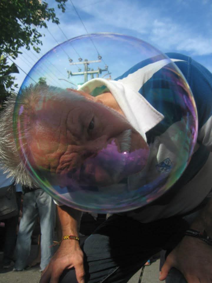 Hace 14 años asesinaron a Nepomuceno Moreno, un padre que buscaba a su hijo desaparecido. 
Nepo, cómo le decíamos de cariño, caminó con el Movimiento por la Paz con Justicia y Dignidad. Levantó la foto de su hijo, y con ella, la exigencia de alto a la guerra.
