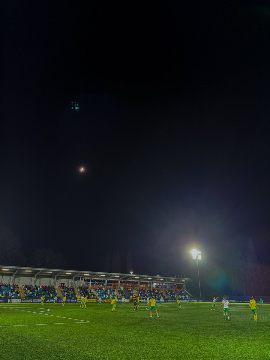 Standard scoreline, but wasn’t easy to break down a good defence and had to work hard for it. 

TNS fc 2-0 Caernarfon town

🏆 Cymru prem 🏴󠁧󠁢󠁷󠁬󠁳󠁿
🏟️ Park hall
🎟️ £8.80
🕰️ 19:45
👥 548

#groundhopping