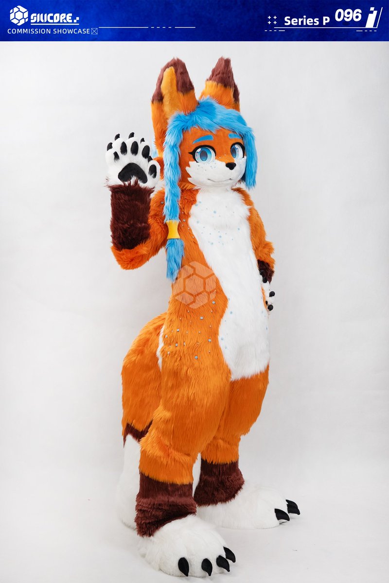 Meet <a href="/mahokijin/">Mahokijin 🔜 AnEx</a> !🧡🩵🤎
#fursuit #FursuitFriday #fursuitmaker