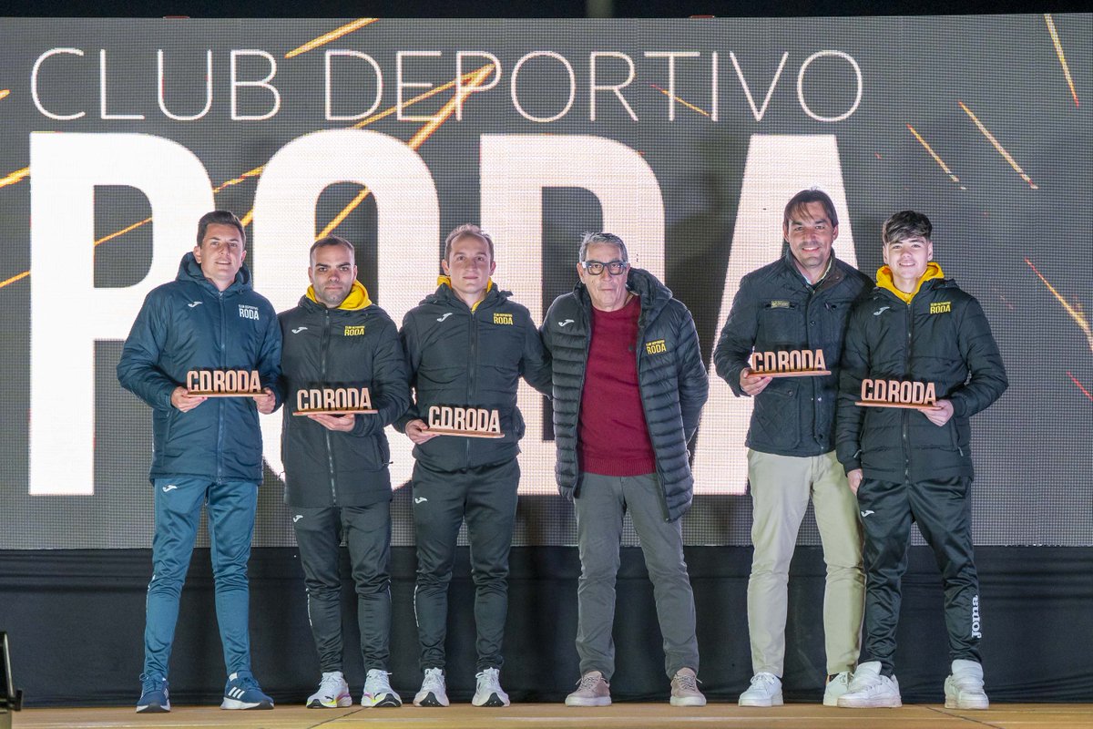 cdroda's tweet photo. 🔟 𝑼𝒏𝒂 𝒅𝒆́𝒄𝒂𝒅𝒂 𝒄𝒐𝒎𝒐 𝒈𝒖𝒂𝒍𝒅𝒊𝒏𝒆𝒈𝒓𝒐𝒔 🔟

#CDRoda #SomRoda https://t.co/xkKxR7F9Xp